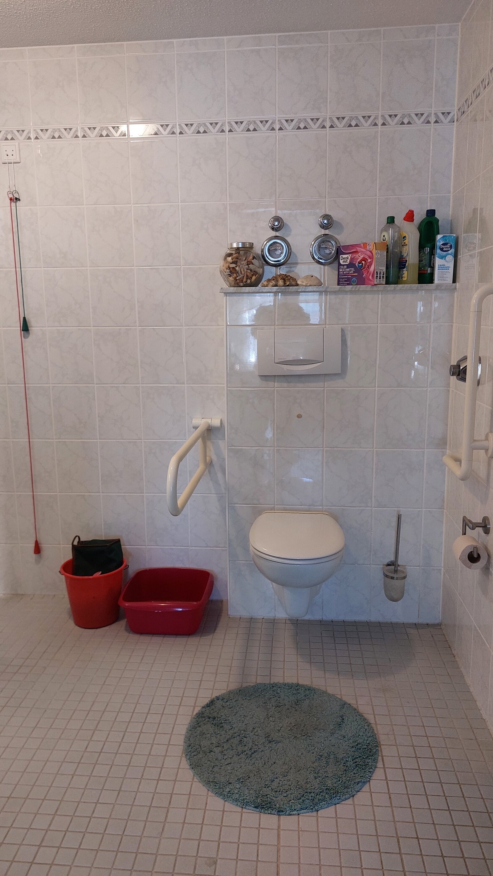 WC WC